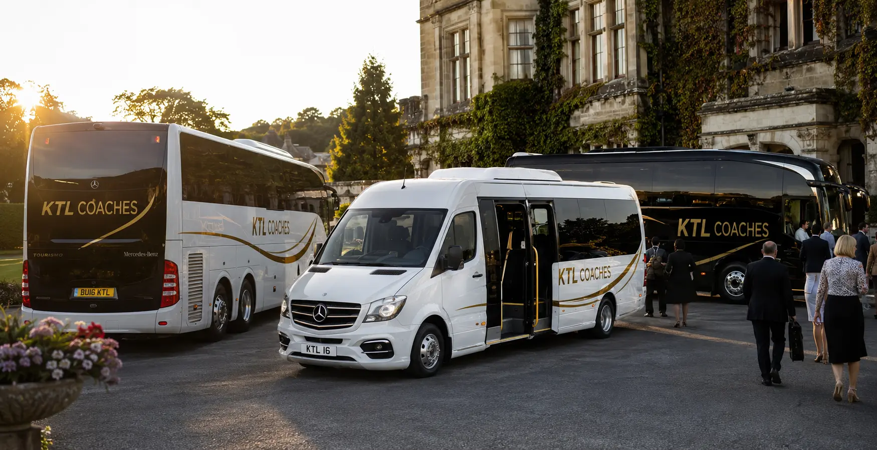 KTL Coaches fleet at a luxury estate venue